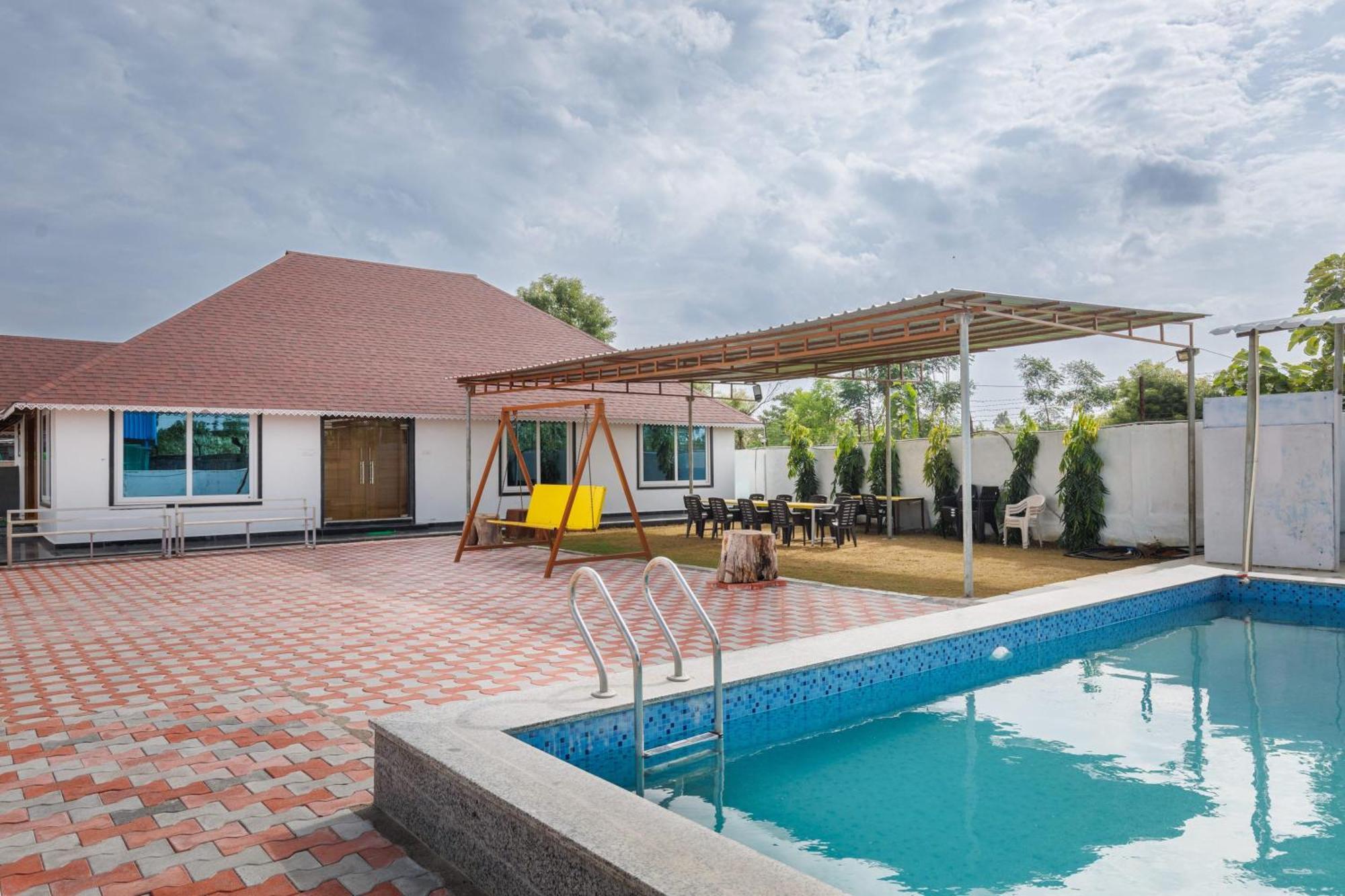 Aqua Lagoon Villa By Secret Turtle Pvt Pool Private Lawn Secunderabad Ngoại thất bức ảnh