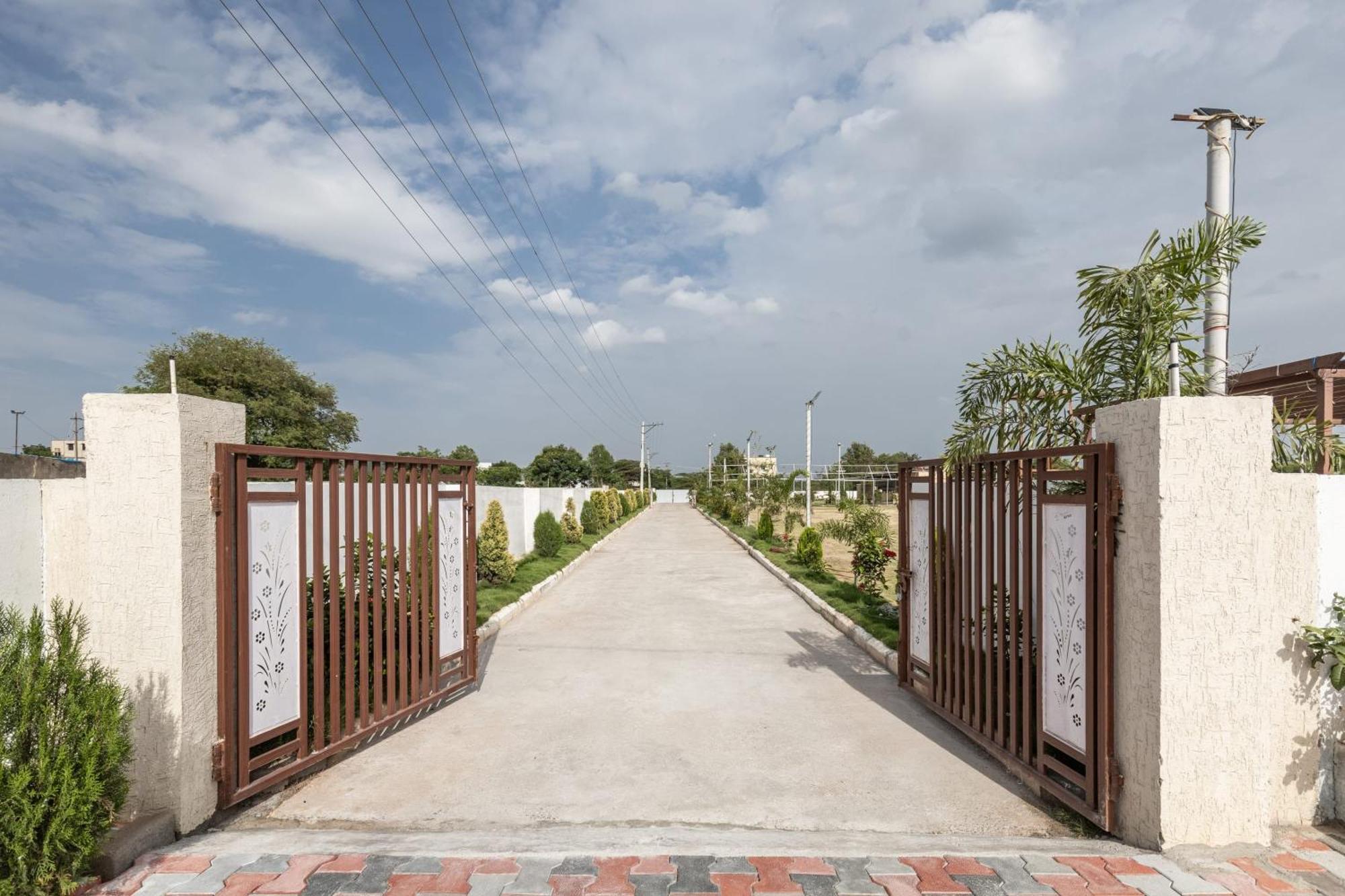Aqua Lagoon Villa By Secret Turtle Pvt Pool Private Lawn Secunderabad Ngoại thất bức ảnh