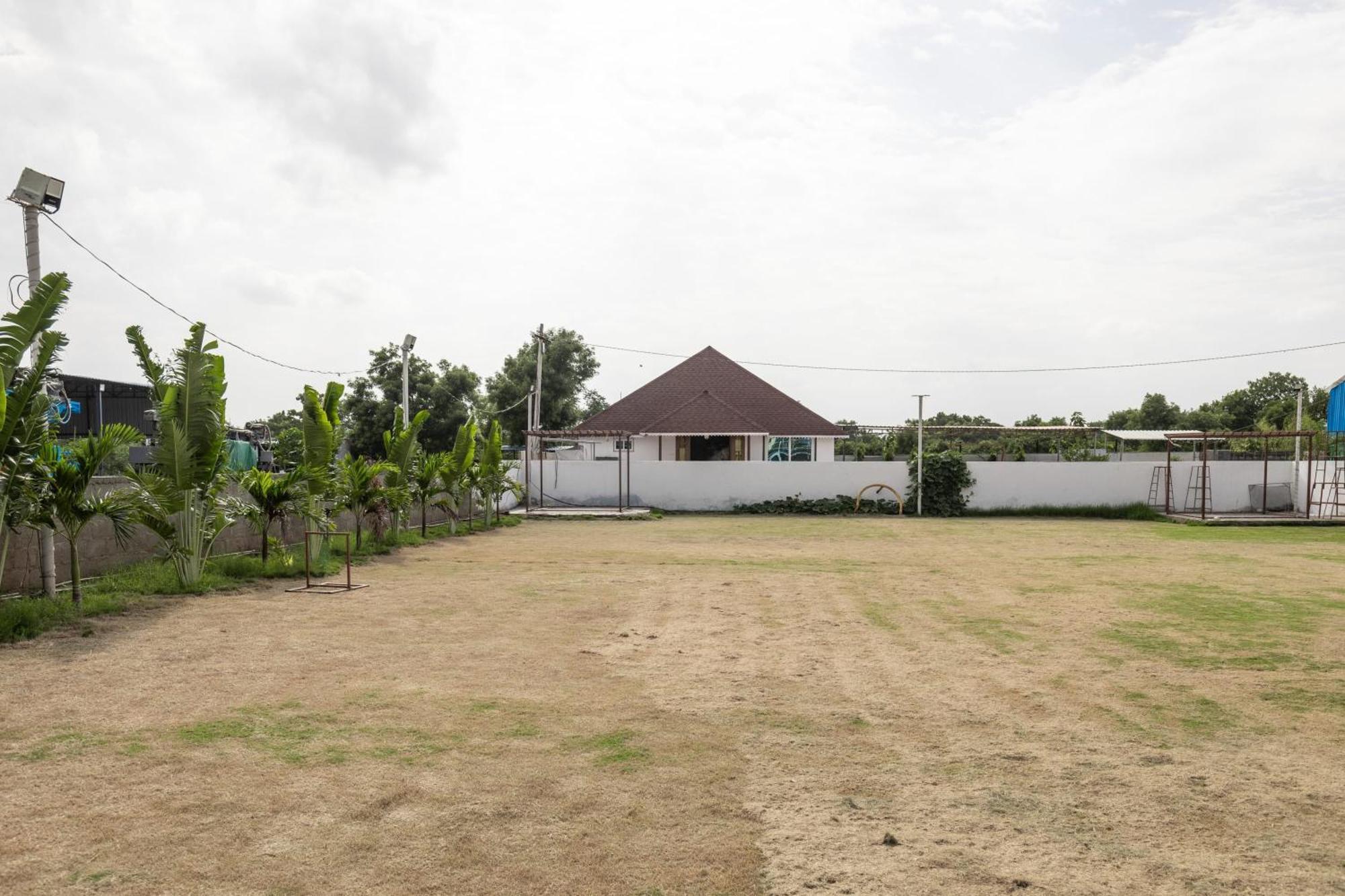 Aqua Lagoon Villa By Secret Turtle Pvt Pool Private Lawn Secunderabad Ngoại thất bức ảnh