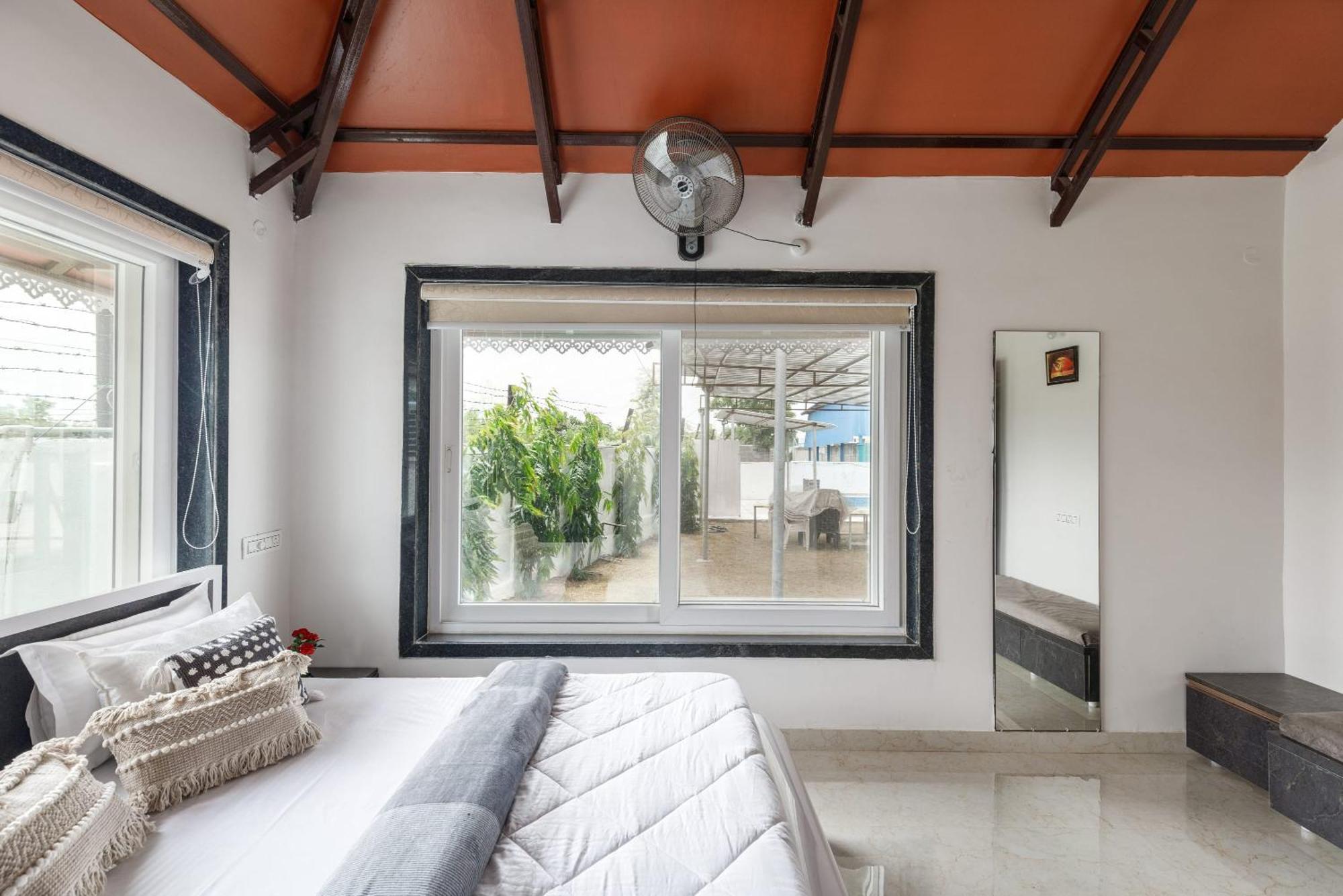 Aqua Lagoon Villa By Secret Turtle Pvt Pool Private Lawn Secunderabad Ngoại thất bức ảnh