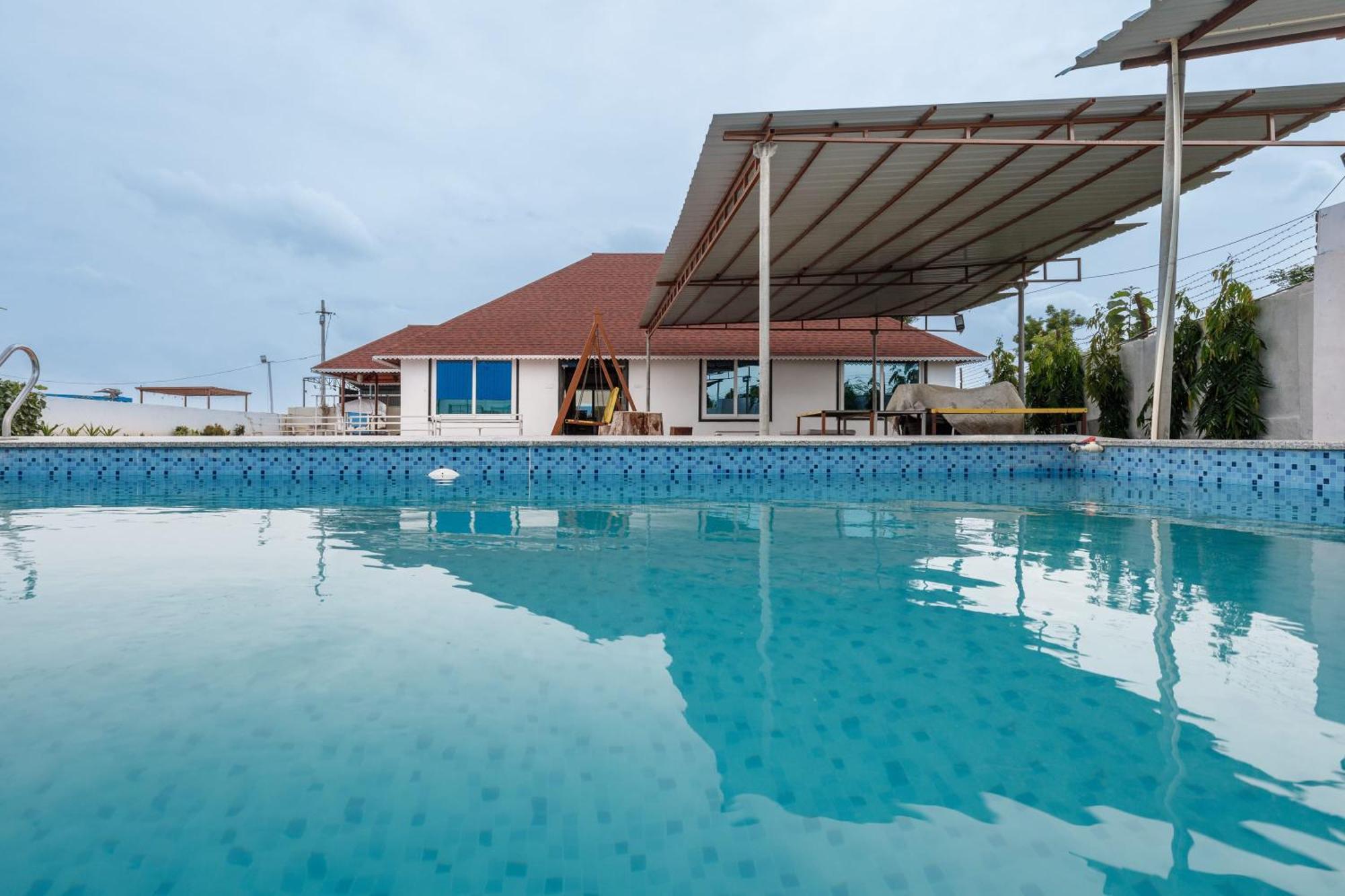 Aqua Lagoon Villa By Secret Turtle Pvt Pool Private Lawn Secunderabad Ngoại thất bức ảnh